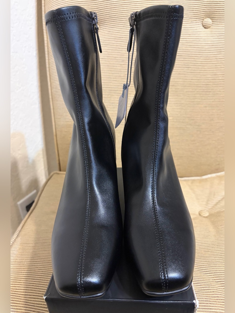 NWOT Aerosoles Women’s Miley Mid-Calf Boots in Black - Size 9.5
